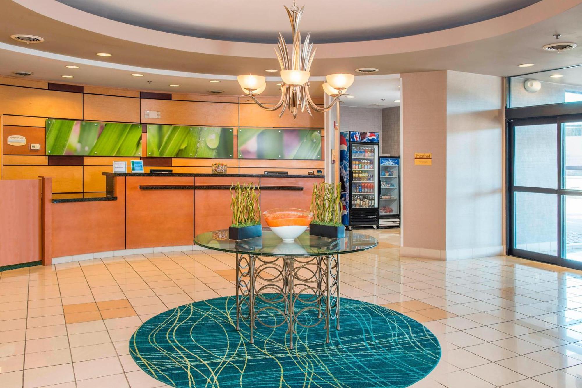 Springhill Suites Prince Frederick Exteriör bild