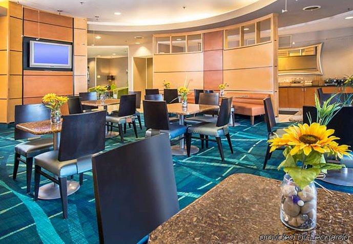 Springhill Suites Prince Frederick Exteriör bild